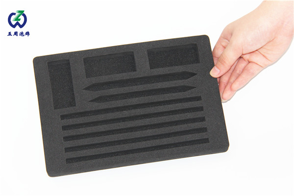 海綿內(nèi)襯的防震性能如何提高？