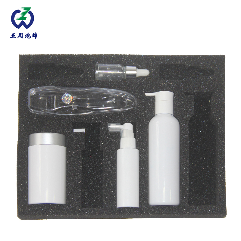 化妝品廠商如何提高包裝檔次以吸引客戶？