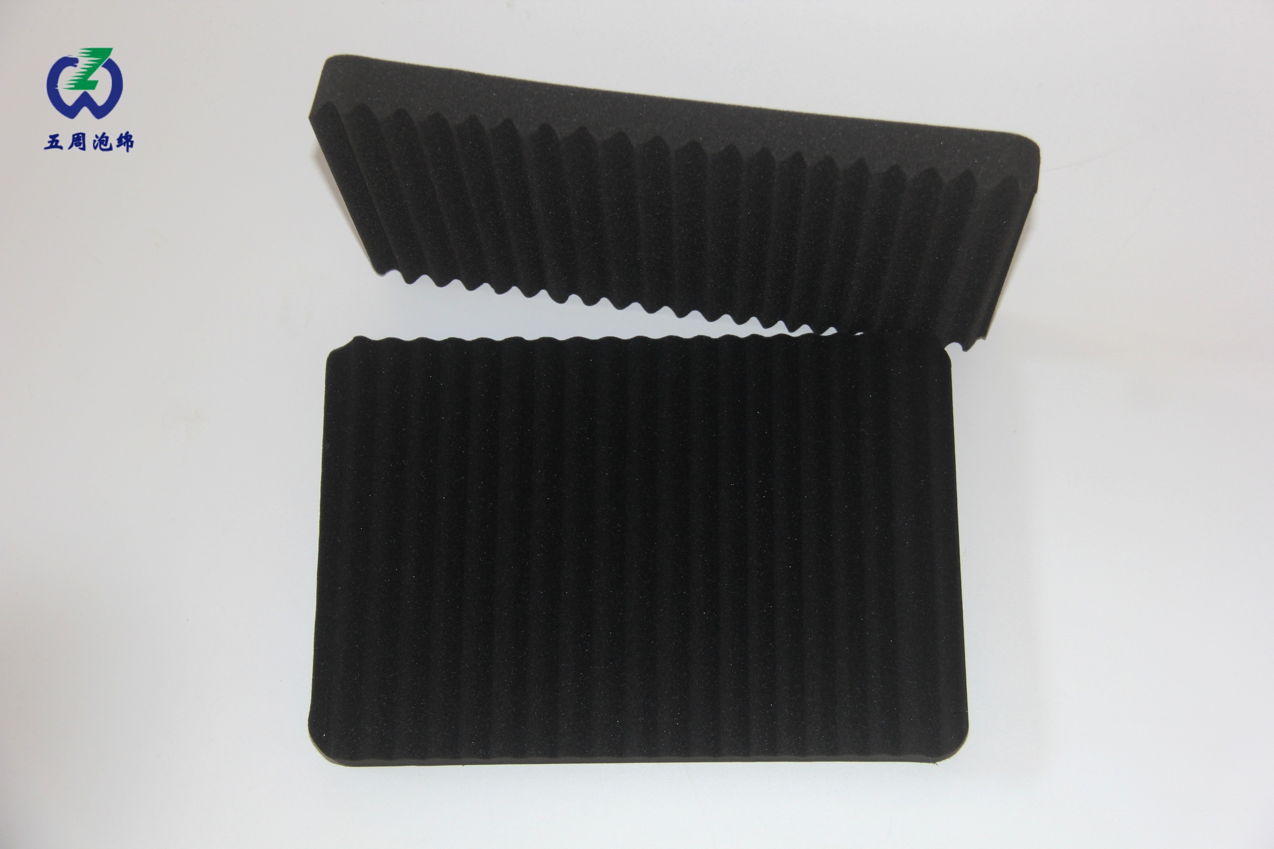 選錯內(nèi)襯材料虧大了？3分鐘看懂PU海綿內(nèi)襯的優(yōu)勢！