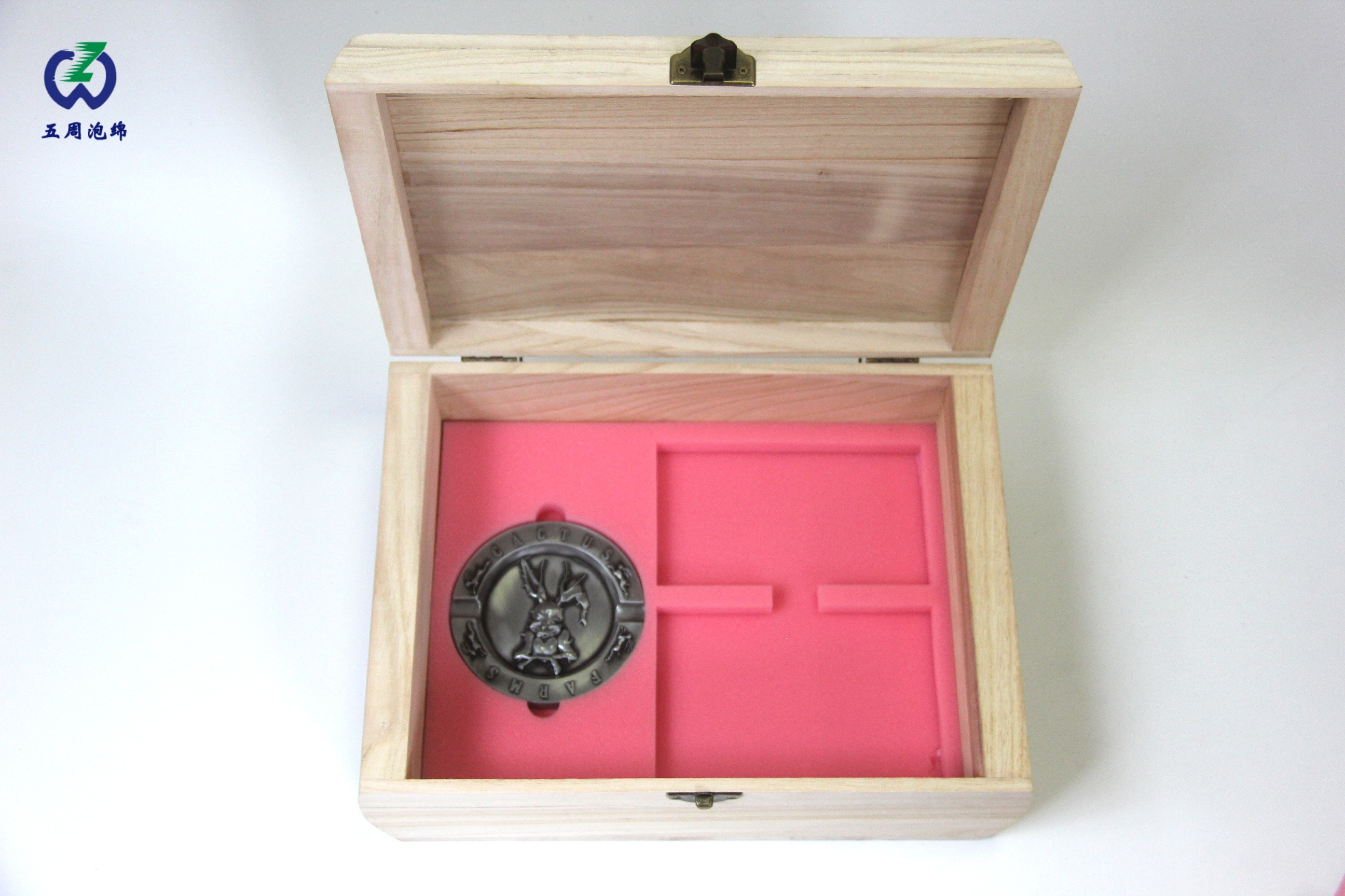 拆箱即驚艷！PU海綿內(nèi)襯怎樣打造「會(huì)呼吸」的包裝？