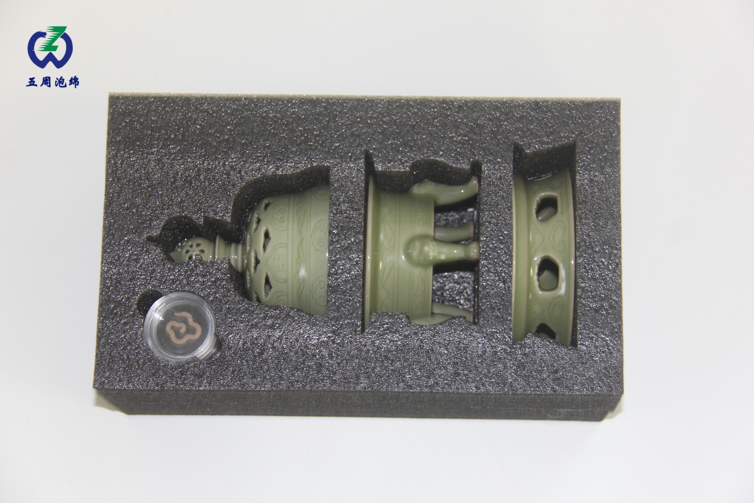 告別易碎焦慮！EPE珍珠棉內(nèi)襯：比傳統(tǒng)泡沫強(qiáng)10倍的終極防護(hù)