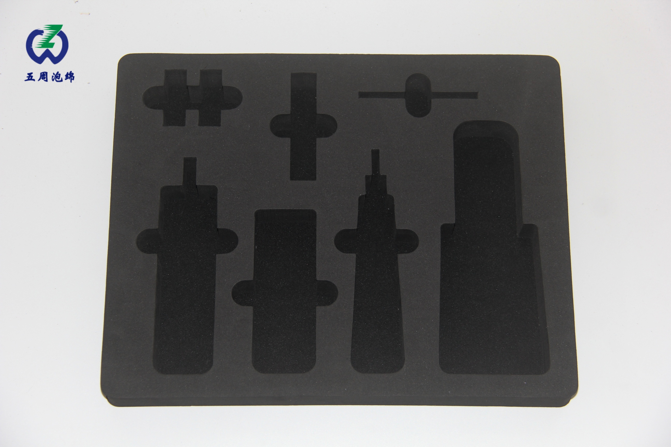 產(chǎn)品與設(shè)備雙驅(qū)動，五周泡棉的硬核實(shí)力